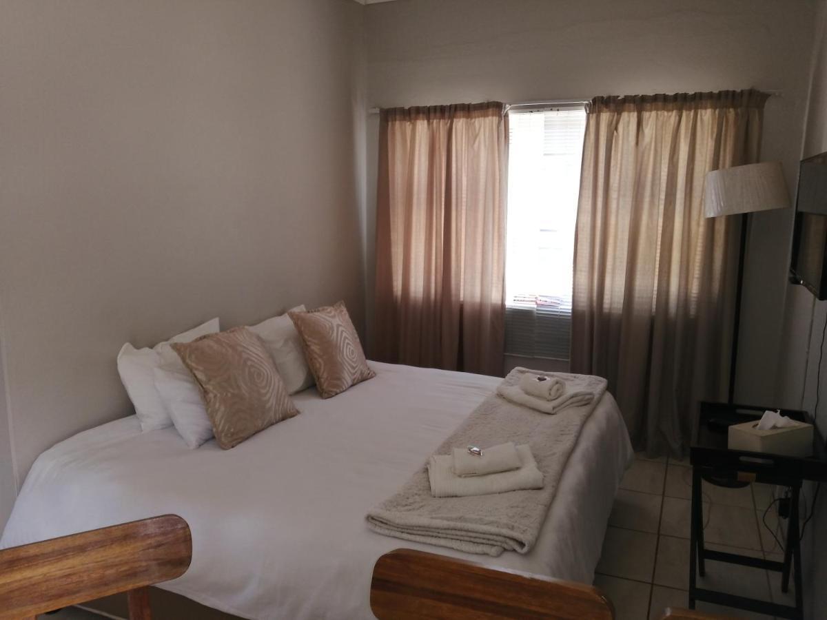 Swartberg Guest House 卡利登 外观 照片